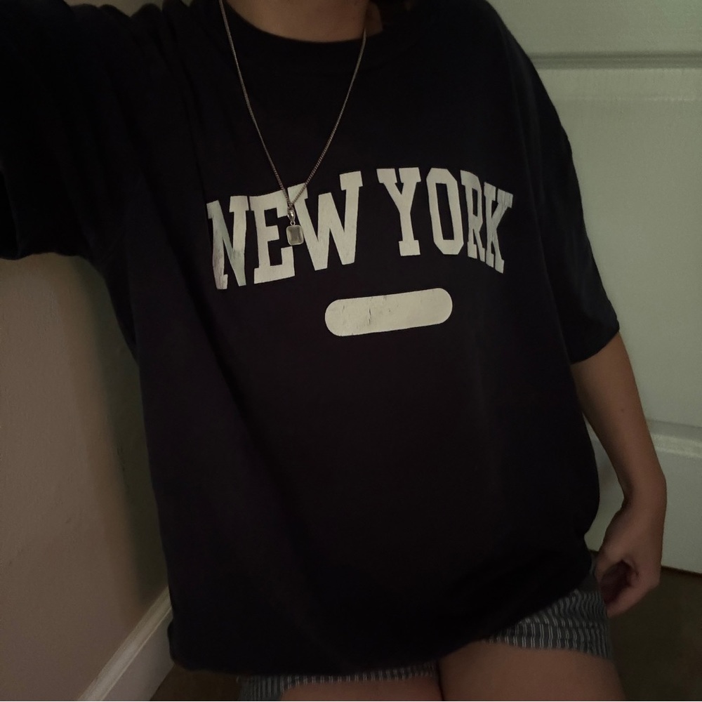 Brandy Melville New York tee